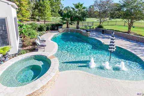 15337 Campanile Ct, Baton Rouge, LA 70810