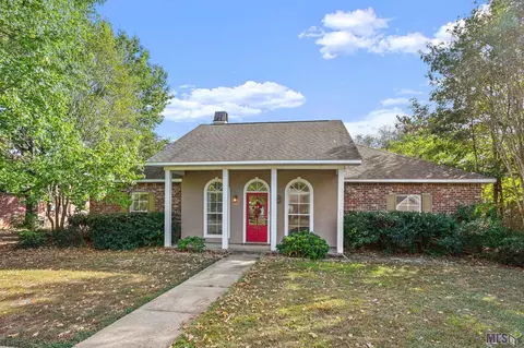 1422 Buffalo Hollow Ct, Zachary, LA 70791