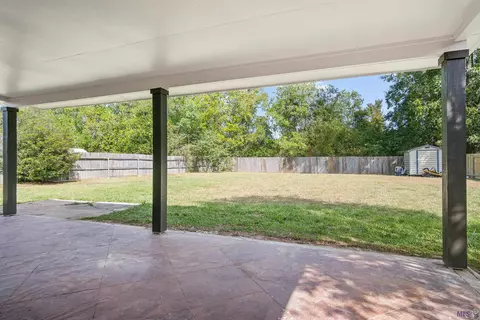 302 Celeste Dr, Baker, LA 70714 photo 4