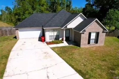 13495 Wynnewood Ave, Denham Springs, LA 70726