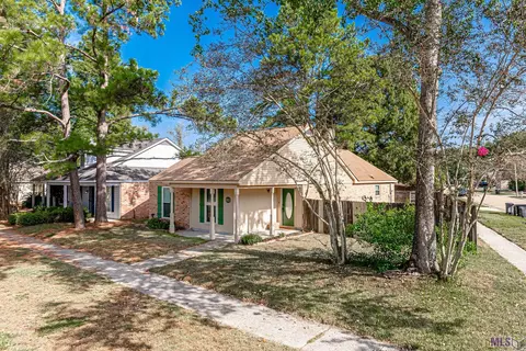 7883 Summer Grove Ave, Baton Rouge, LA 70820