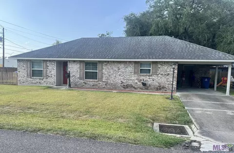 760 Georgia Ave, Port Allen, LA 70767