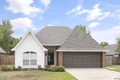38097 Cove Ct, Prairieville, LA 70769