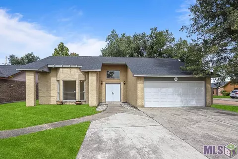 1816 Cinclair Loop, Laplace, LA 70068
