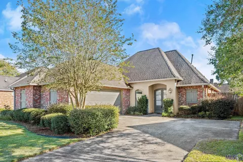 10446 Hillmont Ave, Baton Rouge, LA 70810