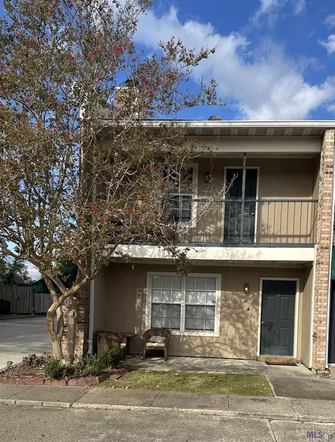 4625 Parkoaks Dr #40, Baton Rouge, LA 70816