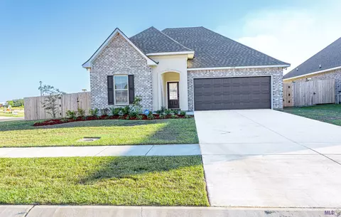 1660 Rangeland Ave, Zachary, LA 70791