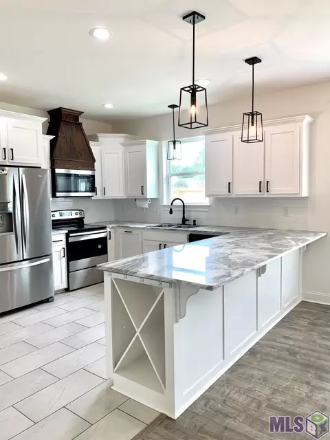 12759 Jaden Dr, Walker, LA 70785