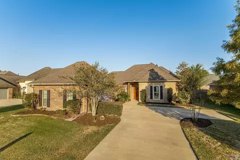13212 Cypress Swamp Dr, Geismar, LA 70734