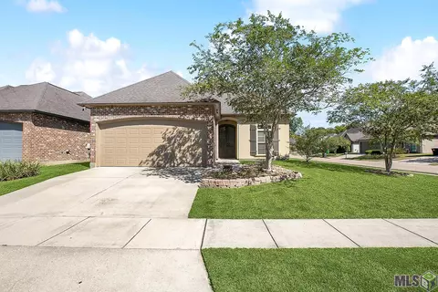 15237 Wax Myrtle Ave, Baton Rouge, LA 70817