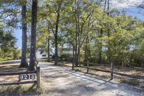 9218 Catalpa Ct, Saint Francisville, LA 70775