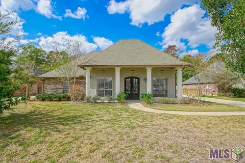 32785 Briar Oak Dr, Walker, LA 70785 photo 1