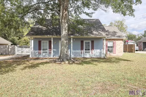 39370 Tommy Moore Rd, Gonzales, LA 70737