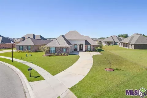 6358 Camp Cir, Addis, LA 70710