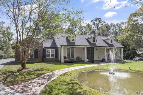 39079 David Dr, Prairieville, LA 70769
