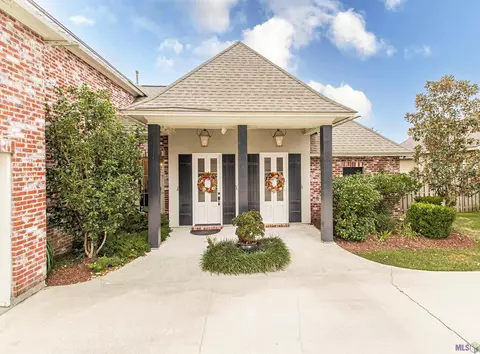 17948 Villa Trace Ave, Greenwell Springs, LA 70739