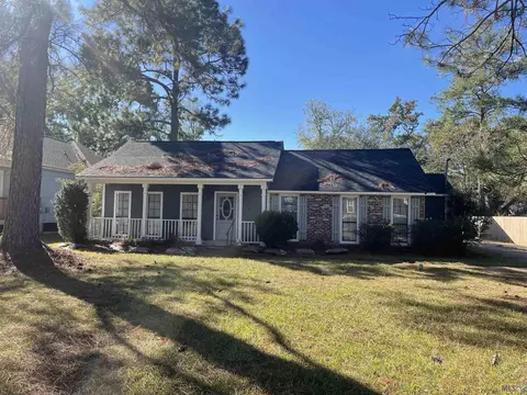 4910 Louise St, Zachary, LA 70791