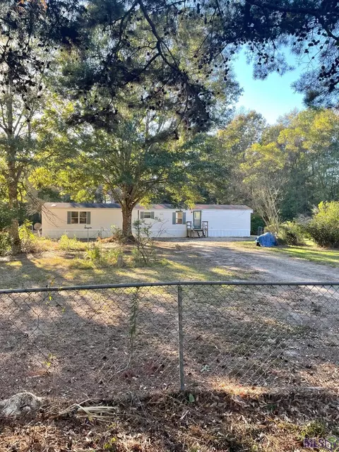 11152 Blue Jay Ln, Denham Springs, LA 70726