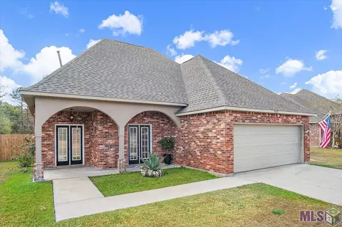 43035 Sycamore Bend Ave, Gonzales, LA 70737
