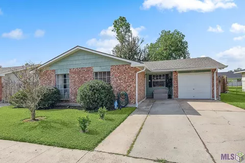 1525 Delta Rd, Laplace, LA 70068