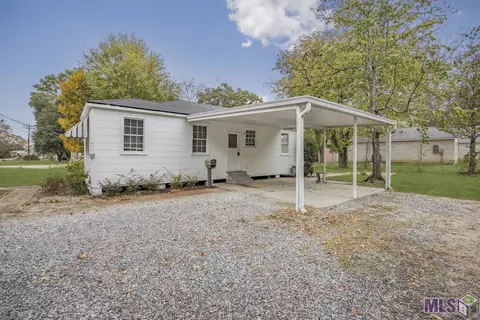 306 Petes Hwy, Denham Springs, LA 70726