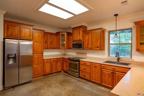 13205 Clint St, Walker, LA 70785 photo 4