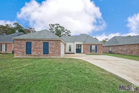 4890 Pointe Prospect Dr, Oscar, LA 70762 photo 1