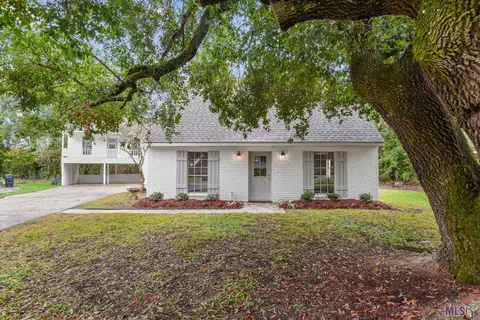 2435 St Simon Pl, Donaldsonville, LA 70346