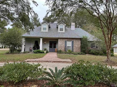 13957 Dogwood Trce, Saint Francisville, LA 70775
