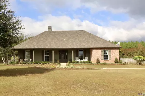 7041 Virginia Ln, Saint Francisville, LA 70775