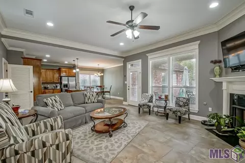 31315 Pebble Dr, Walker, LA 70785 photo 4