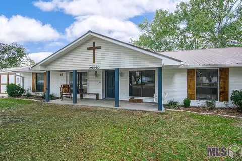 29940 E Social St, Livingston, LA 70754