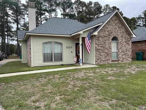 13643 Hope Haven Dr, Walker, LA 70785