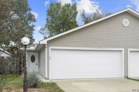 721 Hammond Manor Dr, Baton Rouge, LA 70816