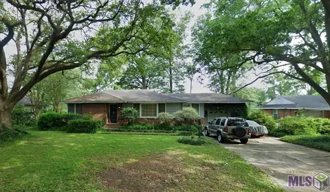 9161 Meadowood St, Baton Rouge, LA 70815