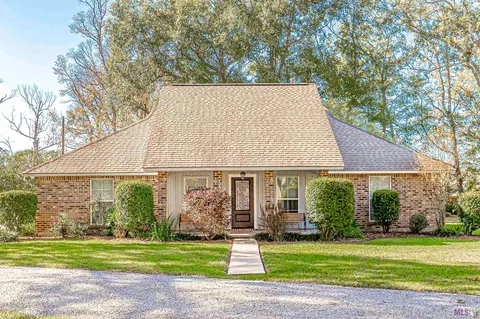 11141 Stringer Bridge Rd, Saint Amant, LA 70774