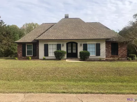 12296 Starhill Trce, Saint Francisville, LA 70775