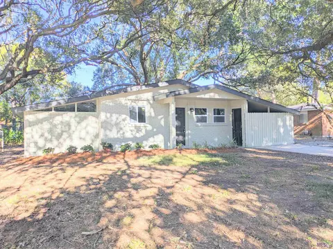 9301 Kingcrest Pkwy, Baton Rouge, LA 70810