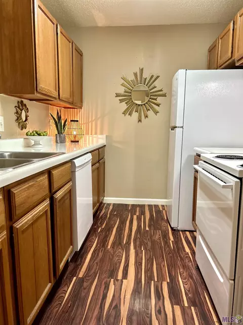 1806 S Brightside View Dr #A, Baton Rouge, LA 70820