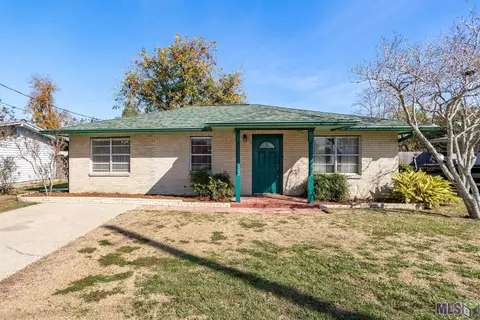 24627 Pecan Place Dr, Plaquemine, LA 70764