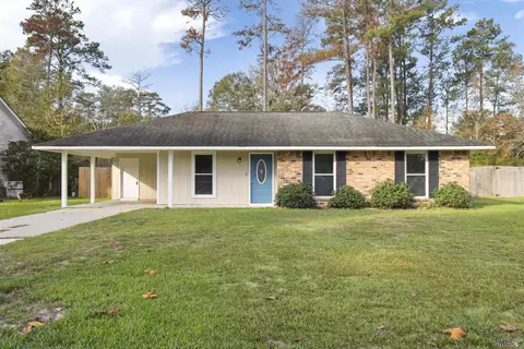 26817 Pen Dr, Walker, LA 70785