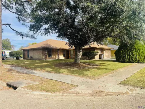 5741 San Juan Dr, Baton Rouge, LA 70811