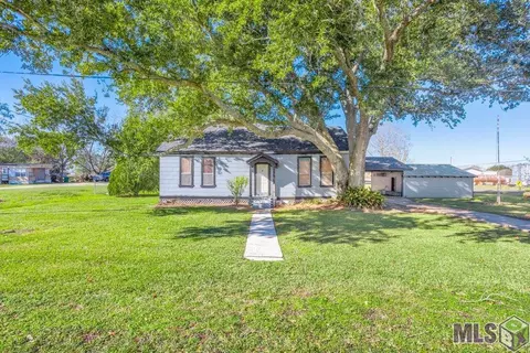409 Main St, Iowa, LA 70647