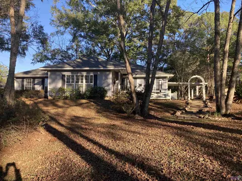 7917 Hebert Dr, Ethel, LA 70730