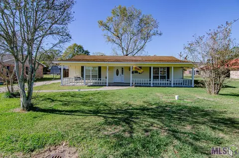 25620 Spring St, Plaquemine, LA 70764