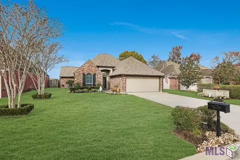 37064 Rivergate Ave, Geismar, LA 70734