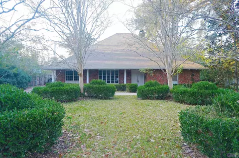 5864 Chandler Dr, Baton Rouge, LA 70808