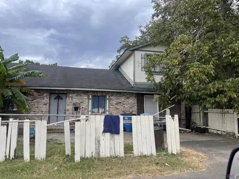 1023 Solomon St, Port Allen, LA 70767