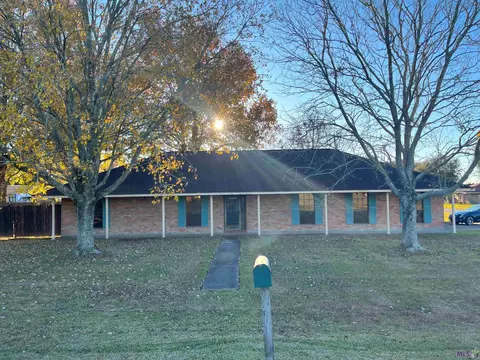 23940 Sherwood Dr, Plaquemine, LA 70764