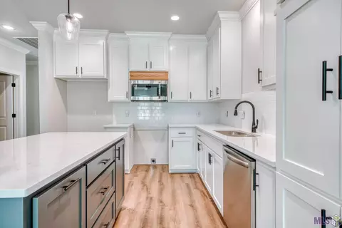 8739 Lockhart Rd #5-A, Denham Springs, LA 70726